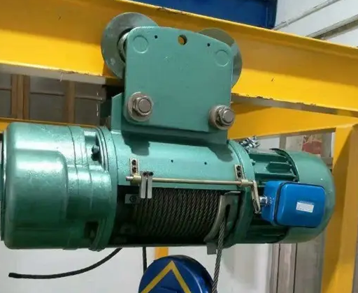 鋼絲繩電動(dòng)葫蘆加裝無(wú)極變速電機(jī)有什么優(yōu)勢(shì)